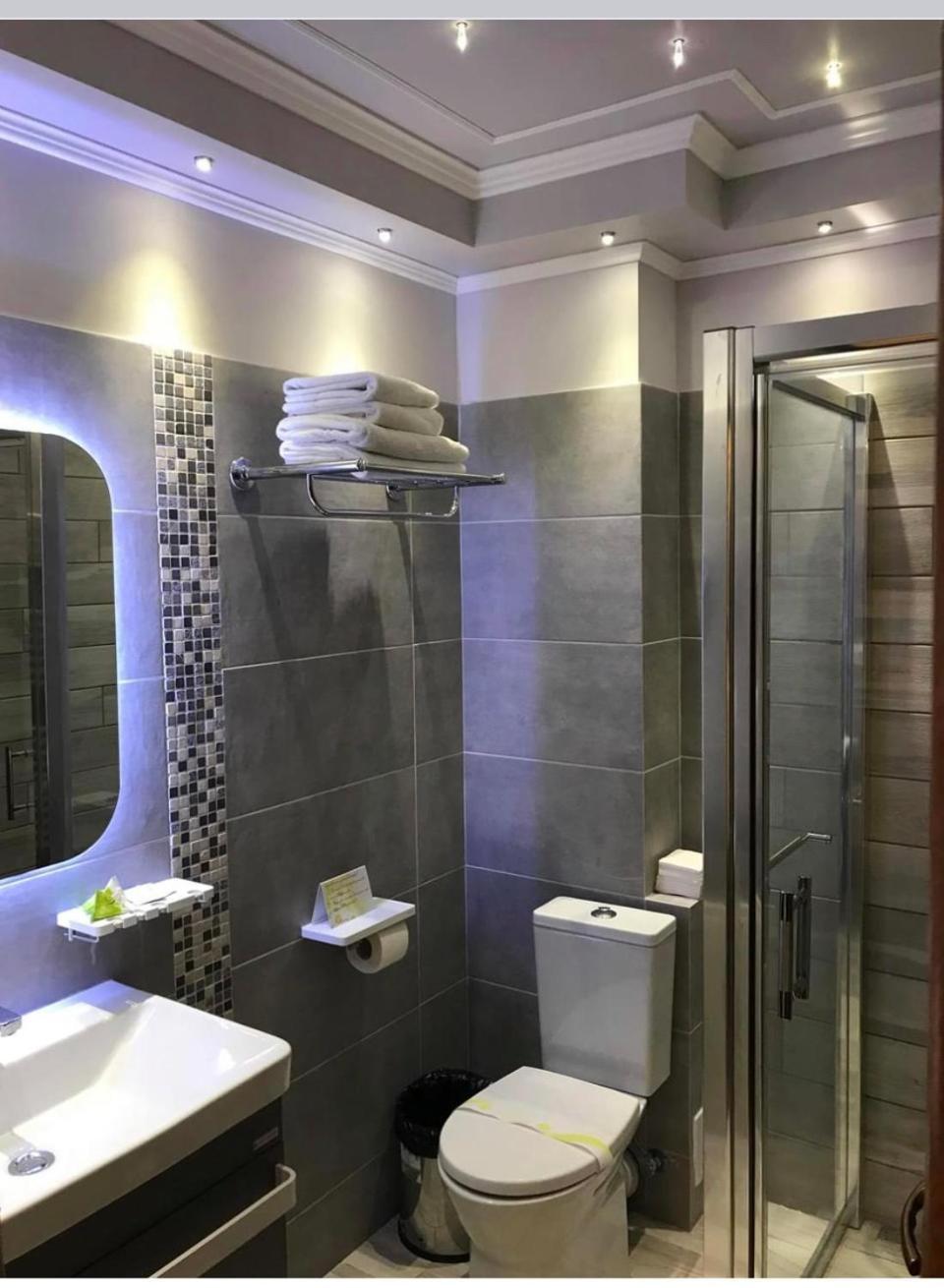 Hotel Parc Tecuci Extérieur photo