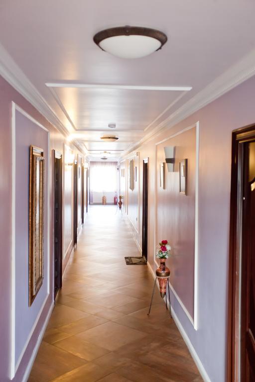 Hotel Parc Tecuci Extérieur photo